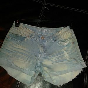 Ladies light  demin wash shorts
